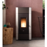 Piecyk na pellet Cadel Cristal 9 - wizualizacja w salonie