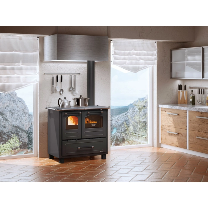 Kuchnia na drewno La Nordica Family 4,5 7,5kW (23% VAT)