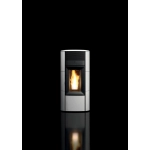 Piec na pellet MCZ Club Air M3 10kW – wersja czarna na tle ciemnym